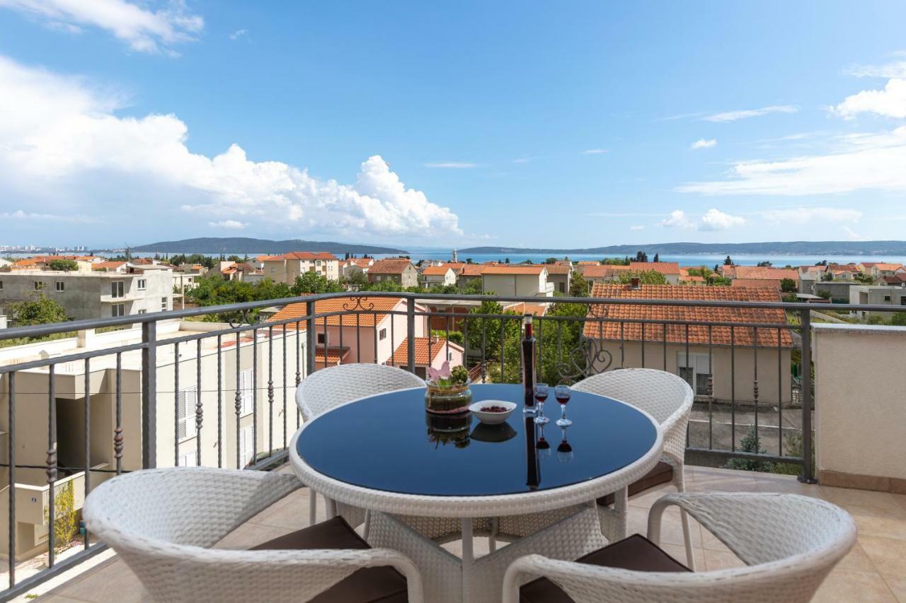 Villa Apartments Kordic Kaštela Exterior foto